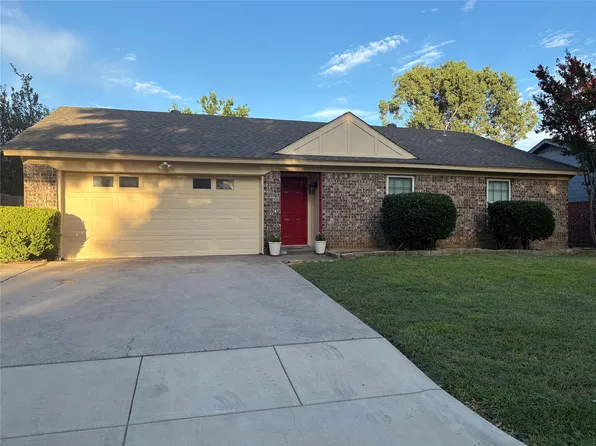 6309 Elm Springs Dr, Arlington, TX 76001