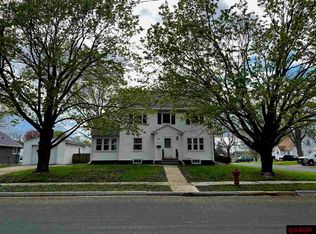 110 Thompson St N, Delavan, MN 56023