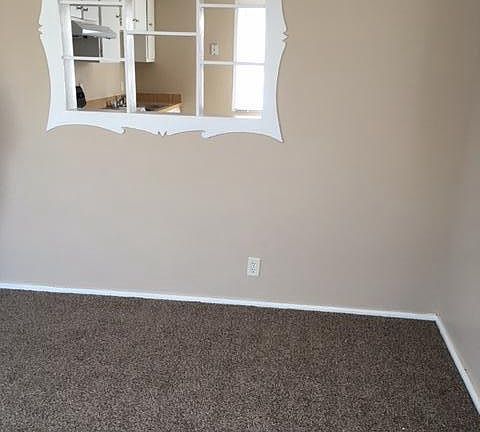 4th image of 4030 Bonfield Pl
