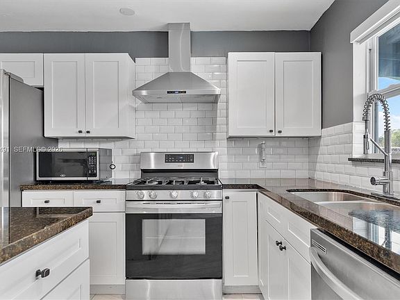 5th image of 11841 NW 30th Pl