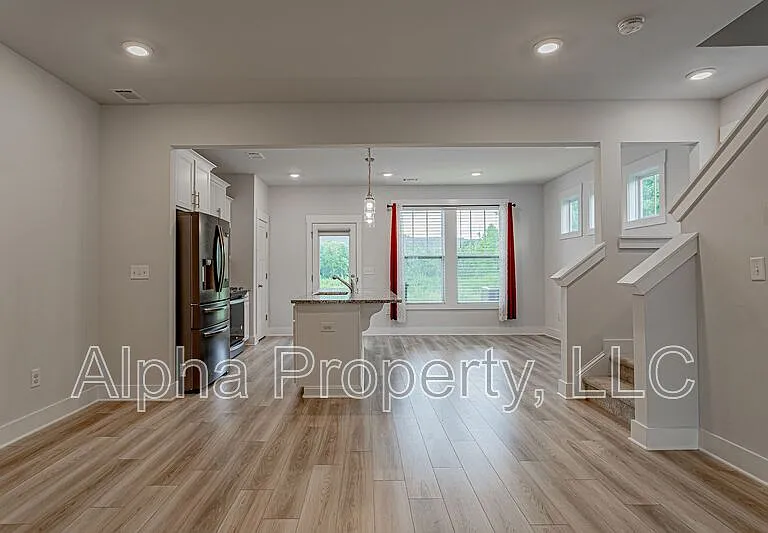 30 Mardale Ln — Photo 7