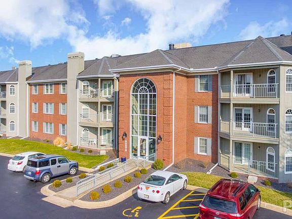 4th image of 5200 N Knoxville Ave APT 101N