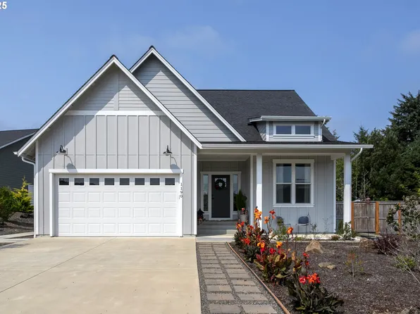 1190 Bugle Ave, Warrenton, OR 97146