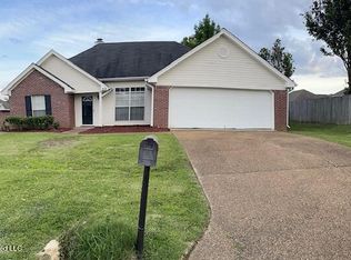 413 Oak Lawn Dr, Pearl, MS 39208