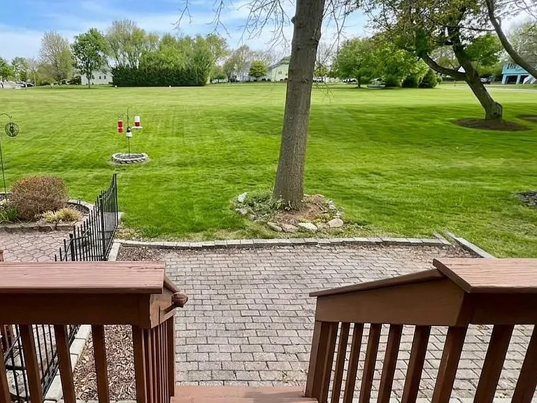 59 Saxonney Cir — Photo 16