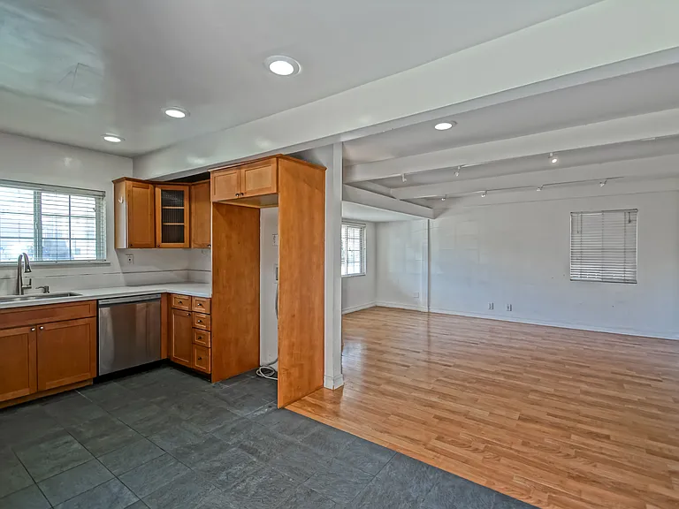 4541 W 172nd St #1A — Photo 20