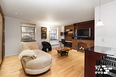 318 West 15th Street