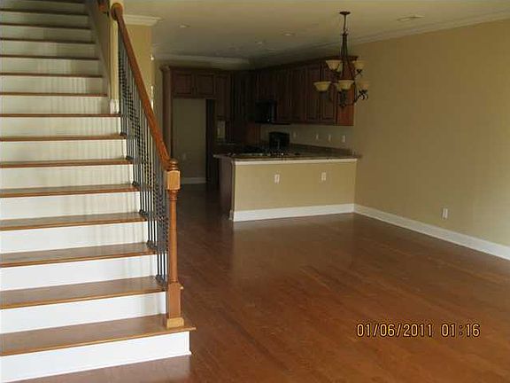 4th image of 6836 Village Lake Cir
