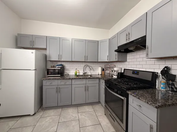 35 Dwight St #2, Jersey City, NJ 07305