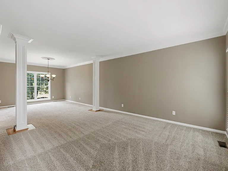 3237 Mantilla Dr — Photo 21