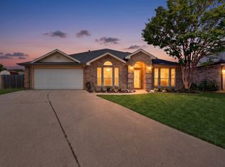 1012 Hidden View Ct, Burleson, TX 76028