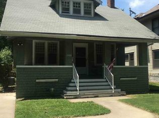 1205 SW College Ave, Topeka, KS 66604