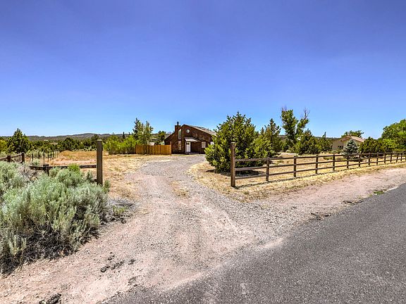 3rd image of 825 Homestead Dr W