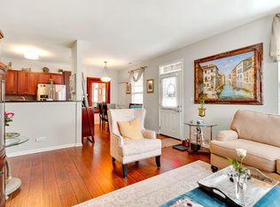 1038 Swift Rd UNIT 1F, Glen Ellyn, IL 60137