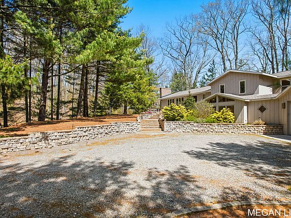 2nd image of 7135 Lakeshore Dr