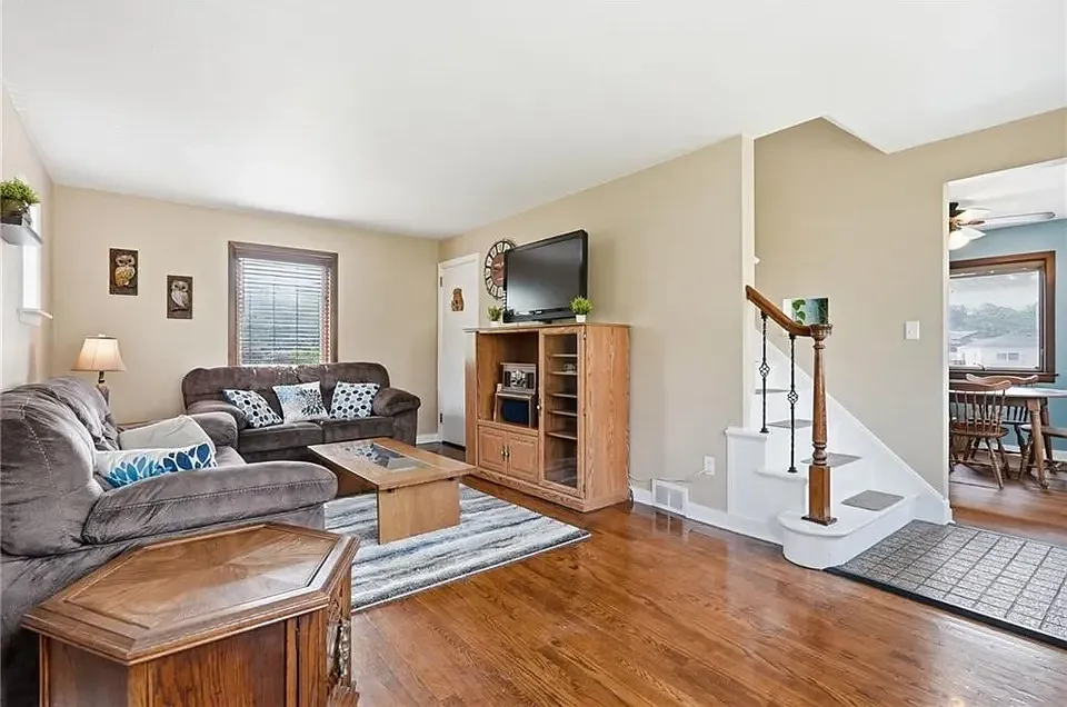 3 bed, 1188 sqft, $1,850 — Photo 3