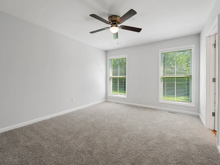 718 Park Ave — Photo 10