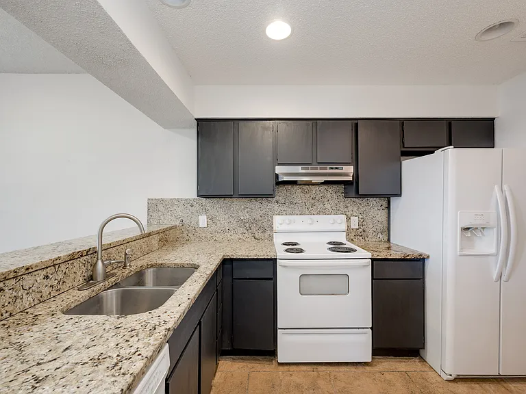 5304 Indio Cv #B — Photo 13