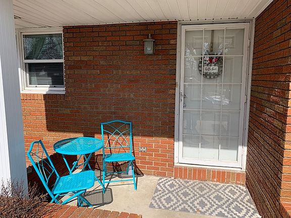 5th image of 3510 River Park Dr