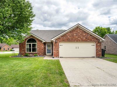 6612 Dovir Woods Drive, Sellersburg, IN, 47172