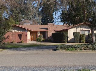 5832 W Caldwell Ave, Visalia, CA 93277