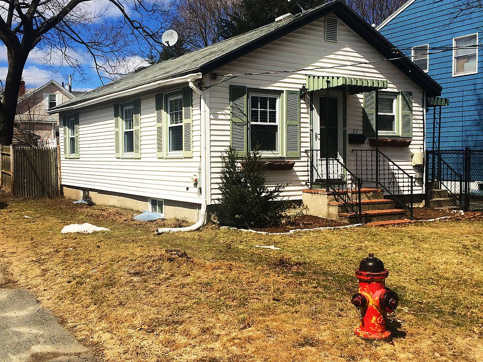 27 Amherst Ave Waltham MA 