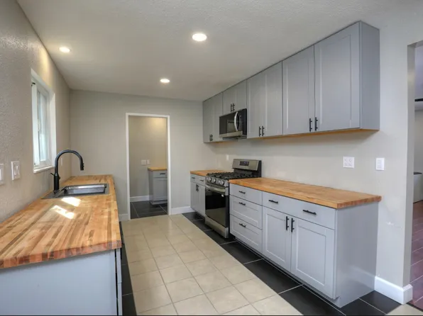 4632 Tajo Dr, Santa Barbara, CA 93110