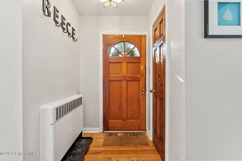 2nd image of 2075 Baker Avenue