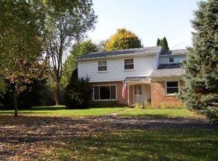 3517 Galpin Dr, Ann Arbor, MI 48105