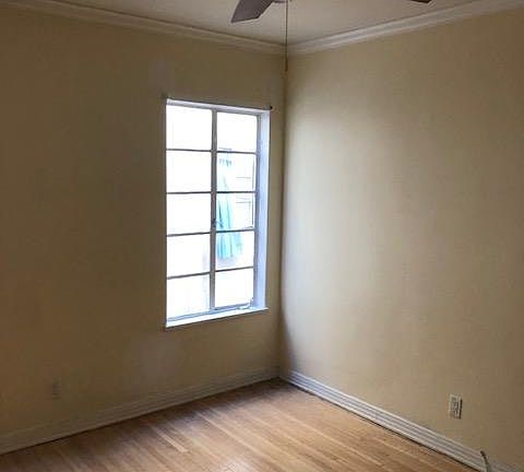 3rd image of 1205 S La Cienega Blvd #1/2