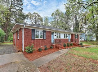 2102 Eaton Rd, Charlotte, NC 28205