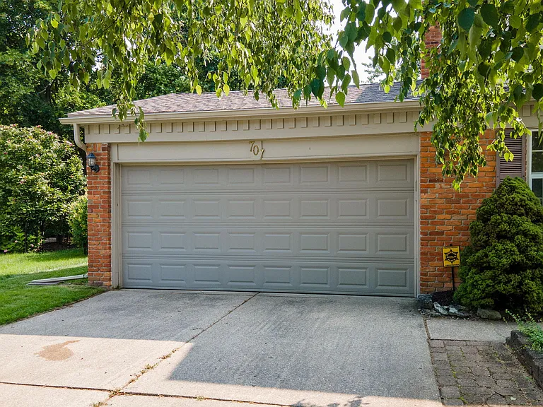 707 Rutgers Rd — Photo 4