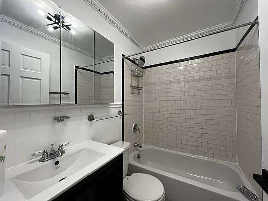 Rented by JB Mac Real Estate Inc. | media 16