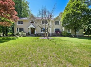 6 Heritage Rd, Old Tappan, NJ 07675