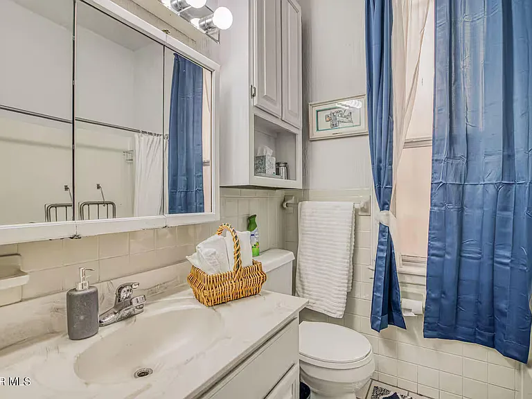 1214 N Kansas St — Photo 13