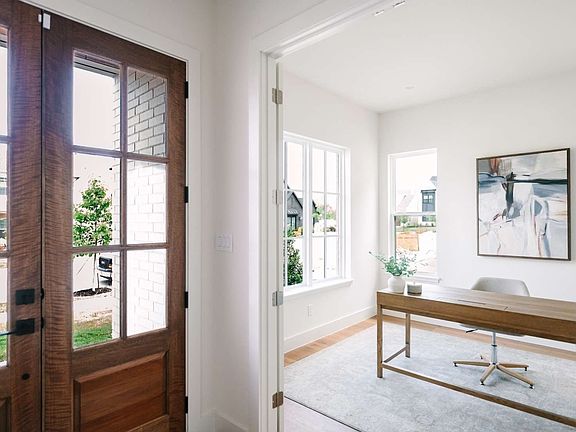 2nd image of 405 Kestrel Ct