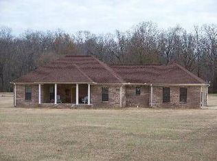 2671 Perry Rd, Grenada, MS 38901