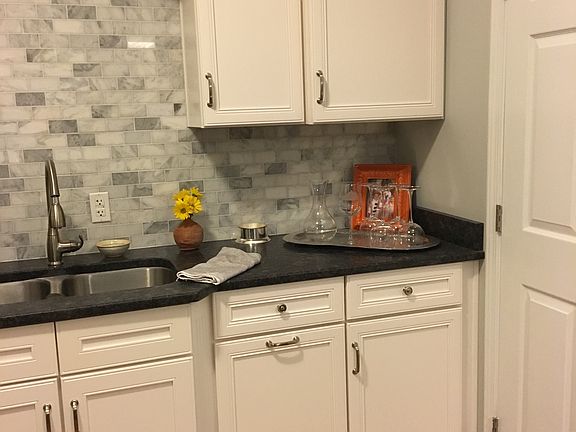3rd image of 1278 Parkway Gardens Ct APT 226-G