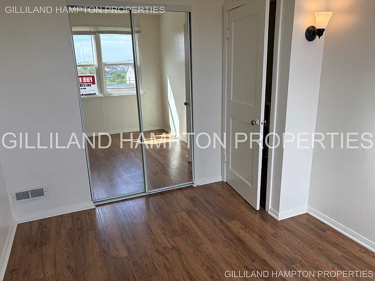 320 NW 15th St #320 — Photo 38