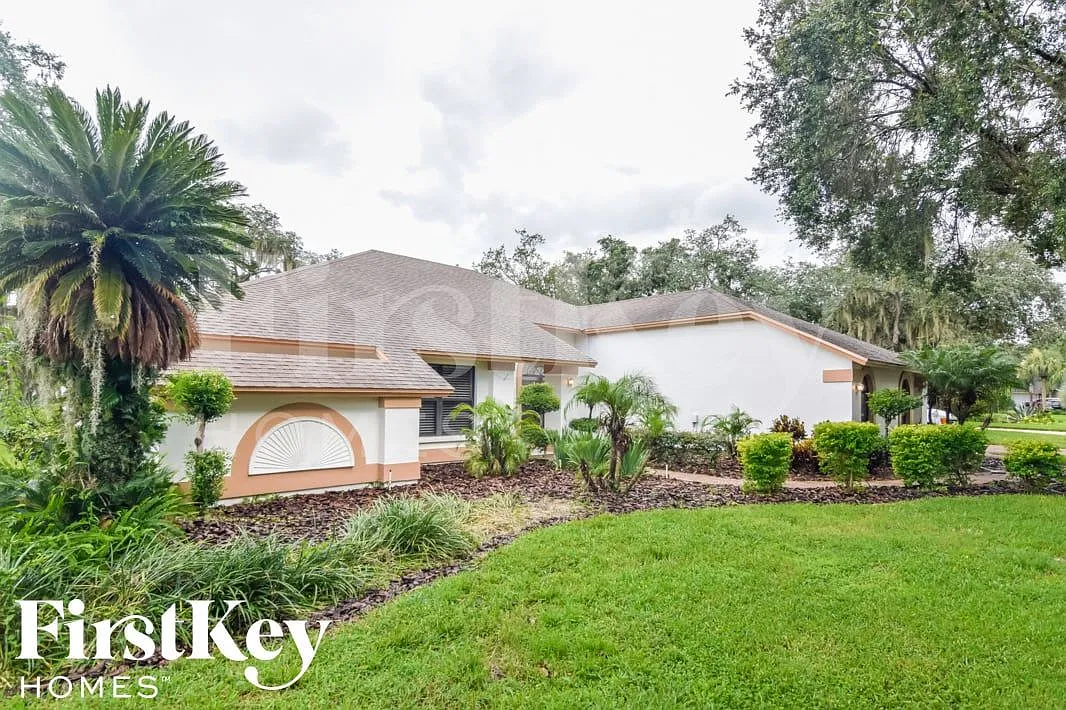 4 bed, 3.0 bath, 2618 sqft, $3,020 — Photo 2