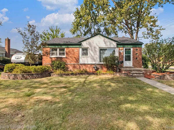 30408 Minton St, Livonia, MI 48150