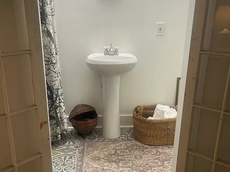 3416 Frenchmen St — Photo 11