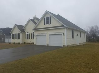 30 Lango Ln, Agawam, MA 01001