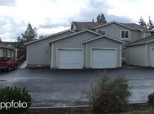 2130 SW Canyon Dr, Redmond, OR 97756