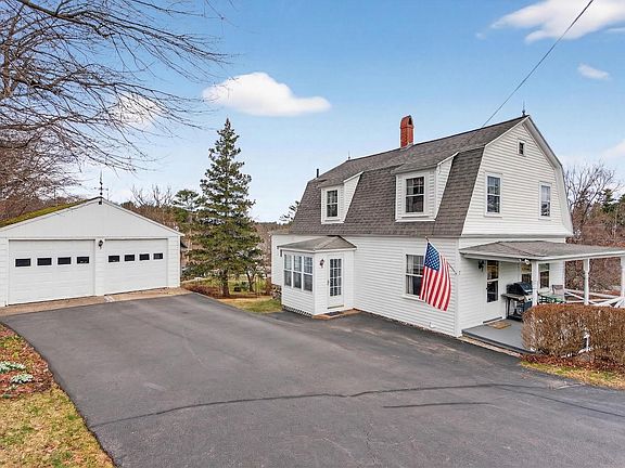 3rd image of 17 Seabury Road