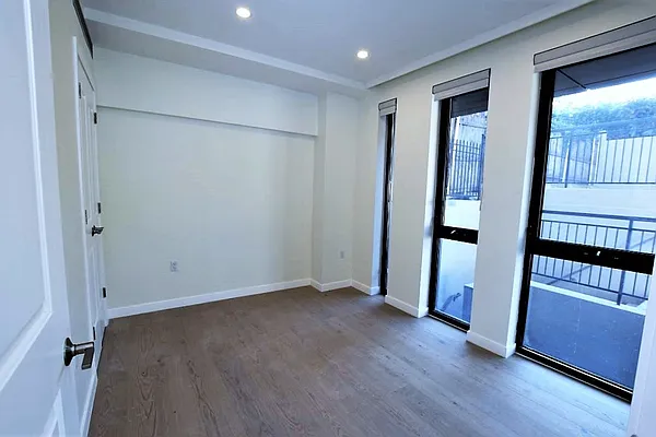 Rented by Merit Group & Associates | media 32