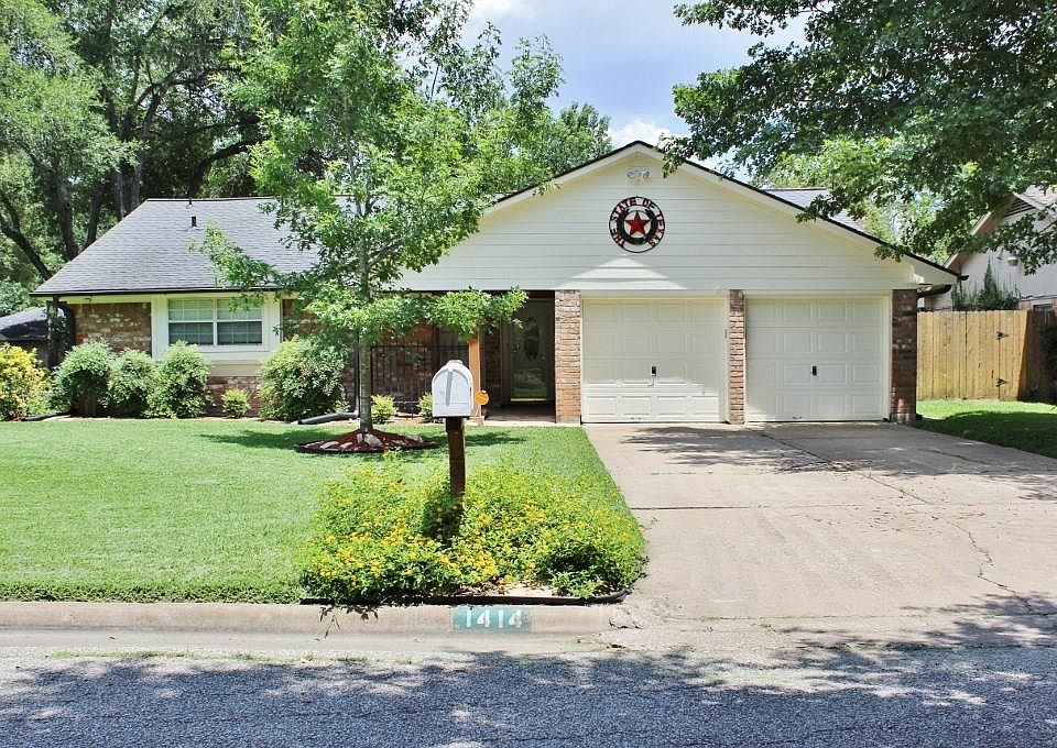 1st image of 1414 Chilton Ln