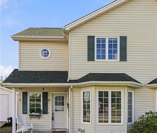 2nd image of 10 Inglis St