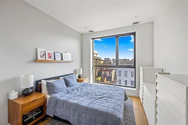 Rented by SERHANT. | media 20