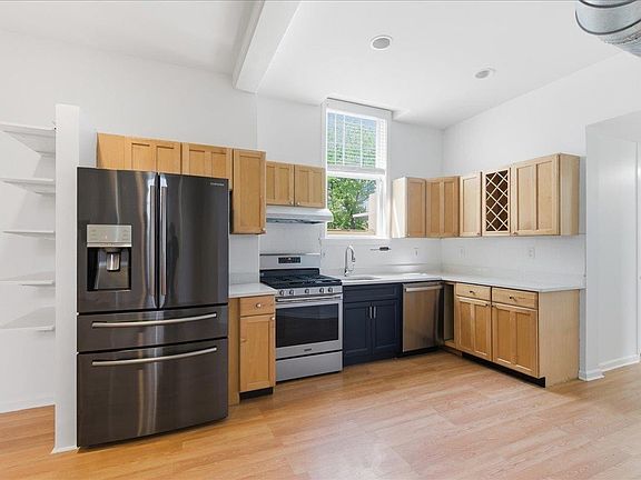 4th image of 235 Ogden Ave #1